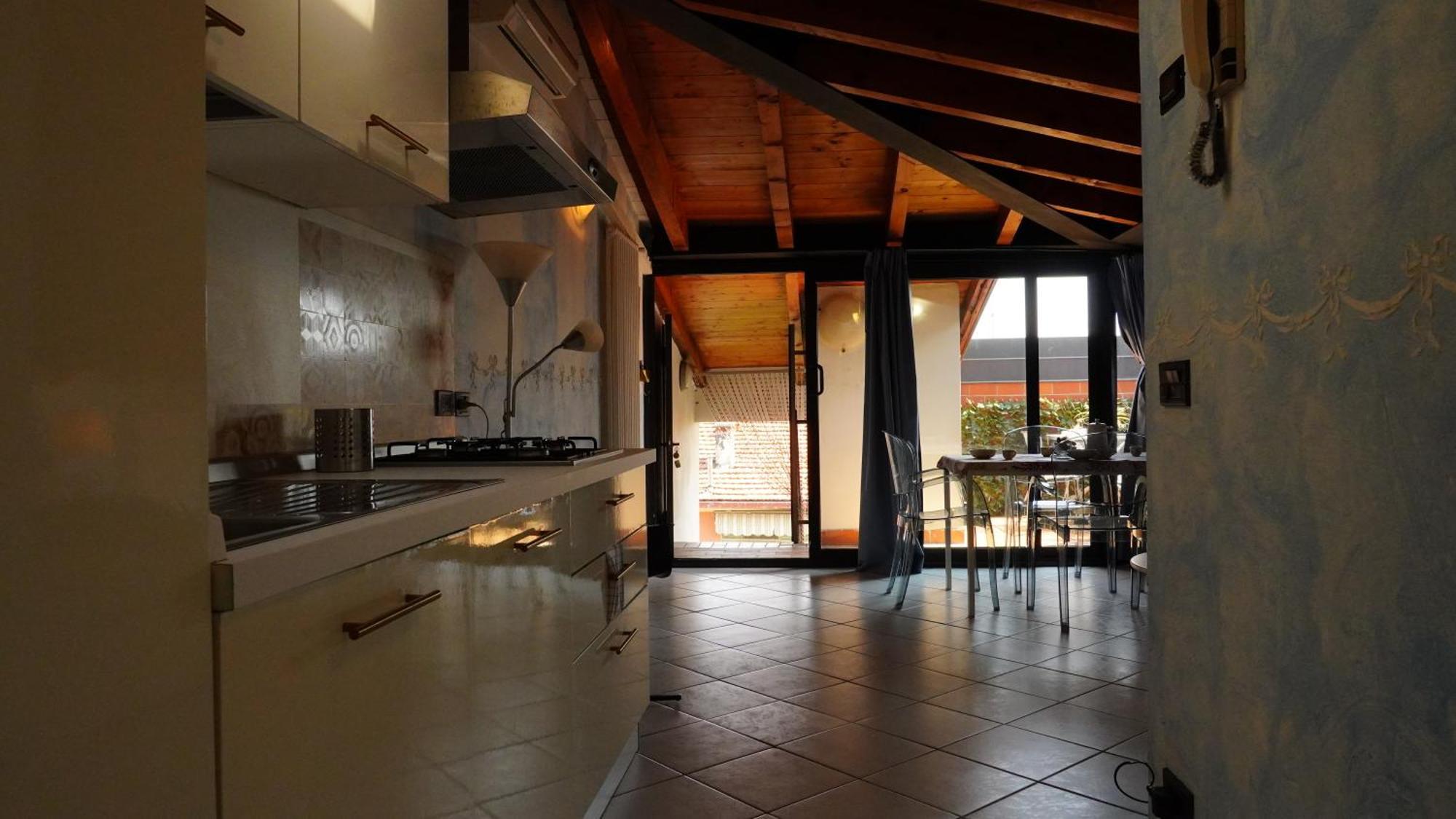 Appartamenti Villa Lina Дезенцано-дель-Гарда Екстер'єр фото