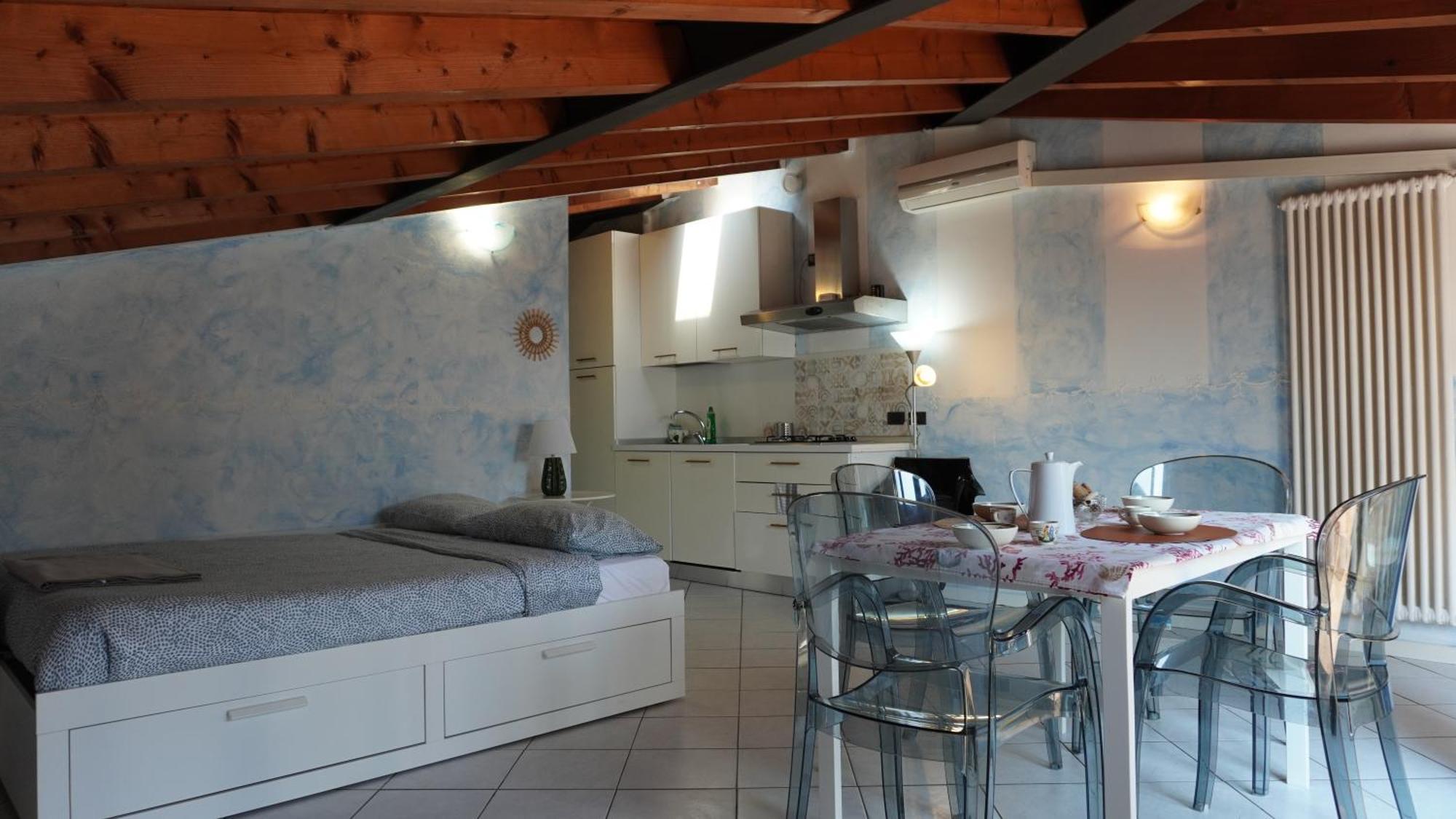 Appartamenti Villa Lina Дезенцано-дель-Гарда Екстер'єр фото